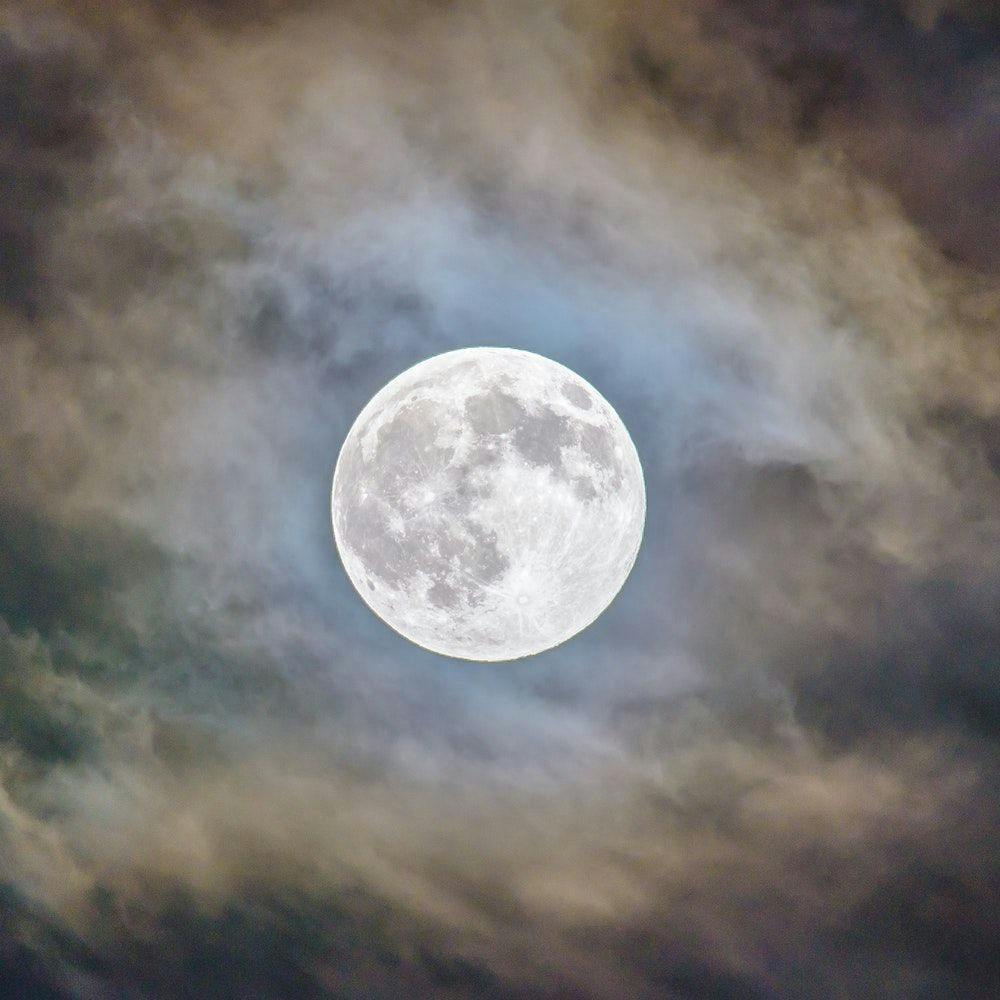 How to harness the moon’s energy