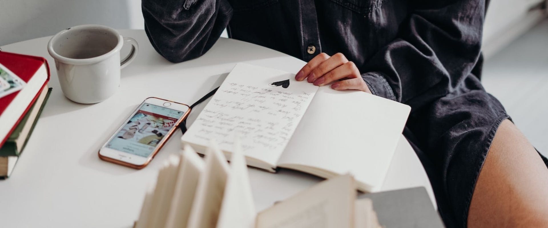 Journaling: learn how to embrace the joy of text and harness its powerful benefits
