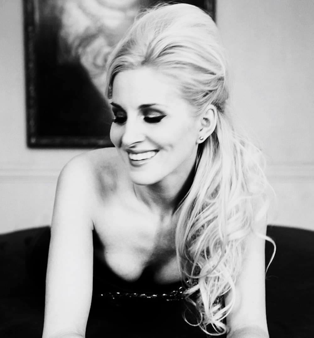 Angela Molineux