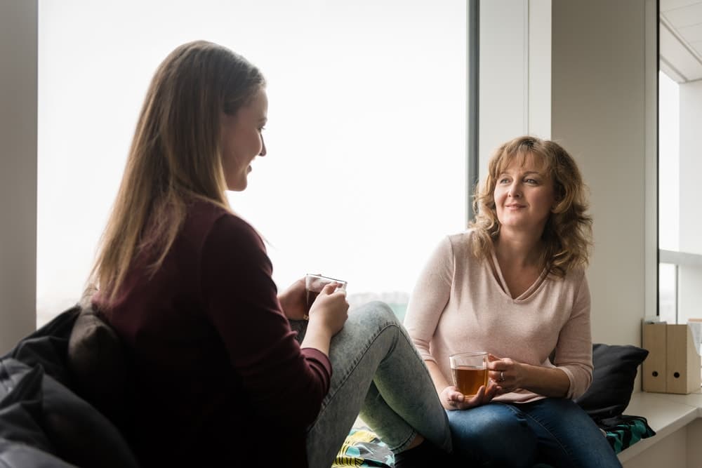 Teen-talking-with-adult