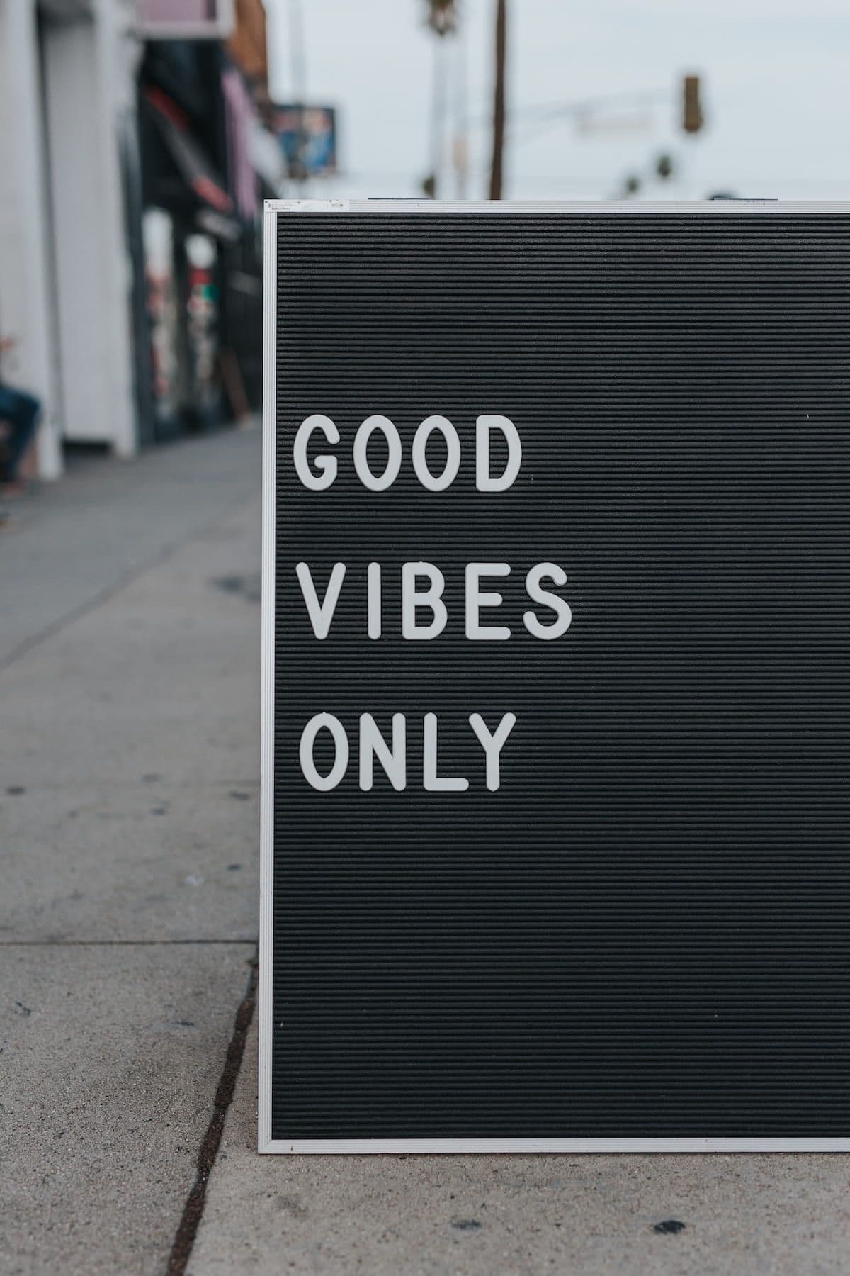 mark-adriane-259950-unsplash-min