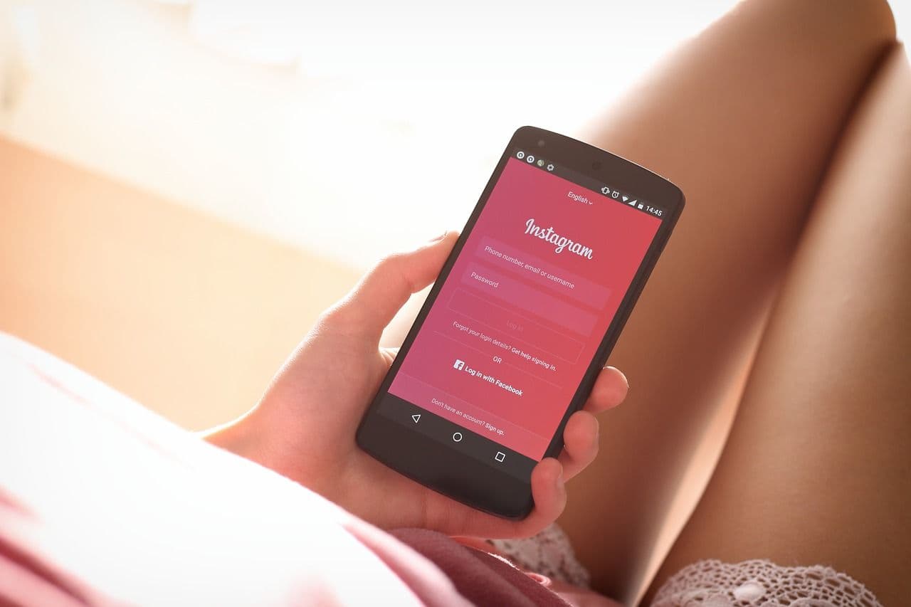Instagram Bans Cartoons and Drawings Containing Self-Harm and Suicide Imagery