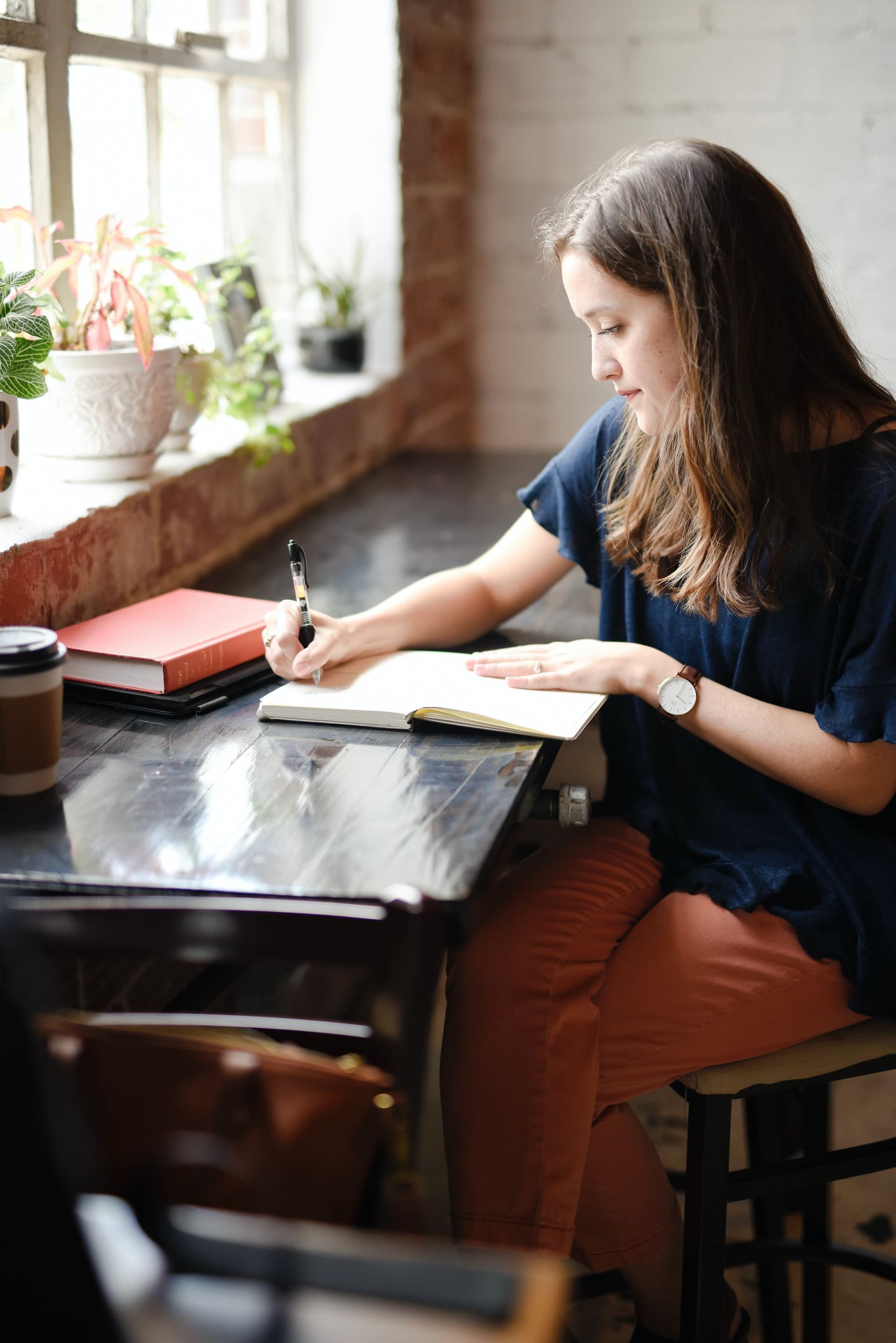 Study finds realist thinking prevails for long-term wellbeing