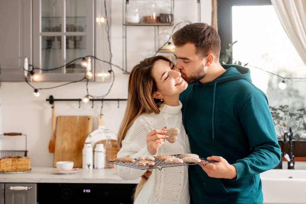 5 activities to build intimacy (that aren’t sex)