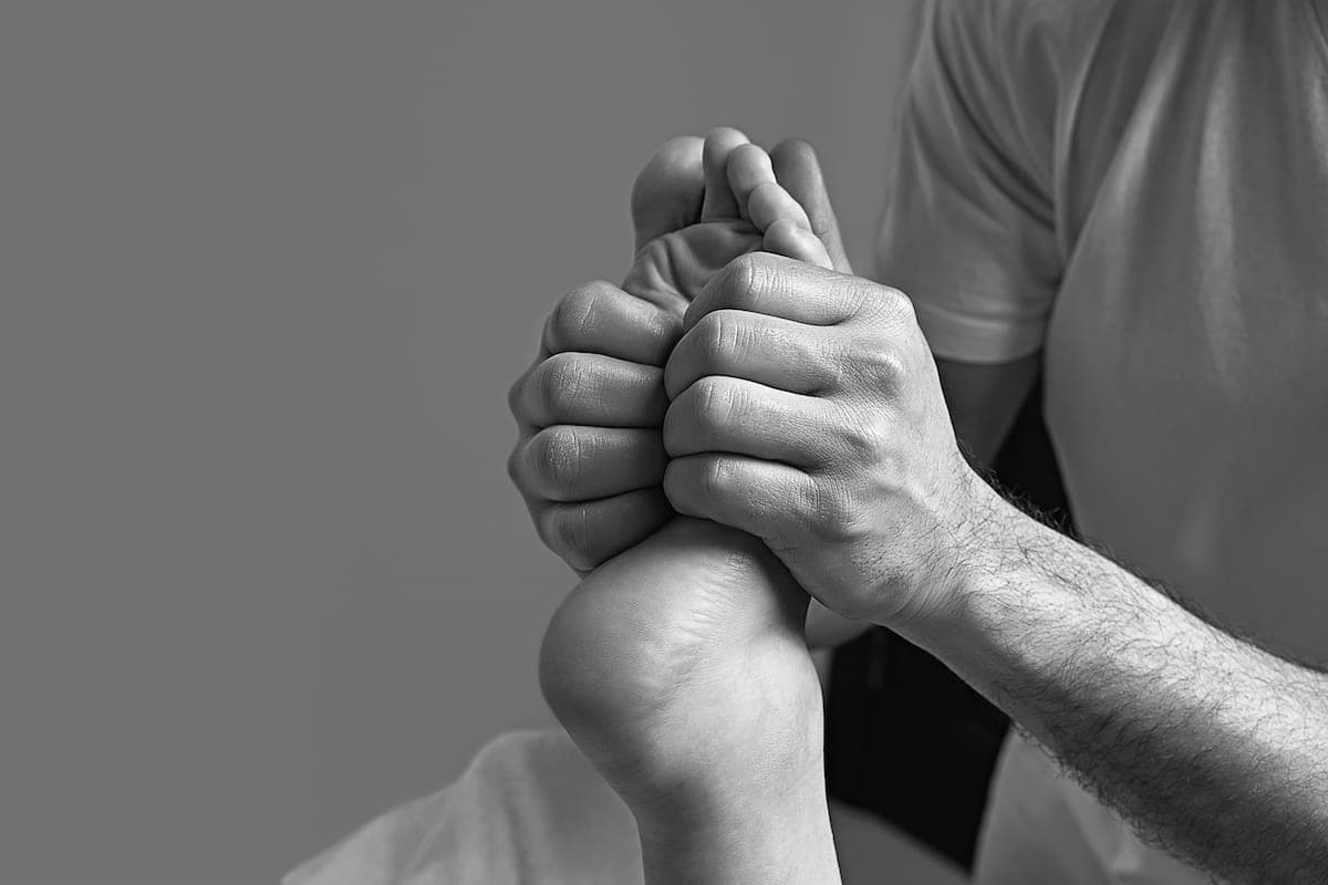 5 reasons to try reflexology