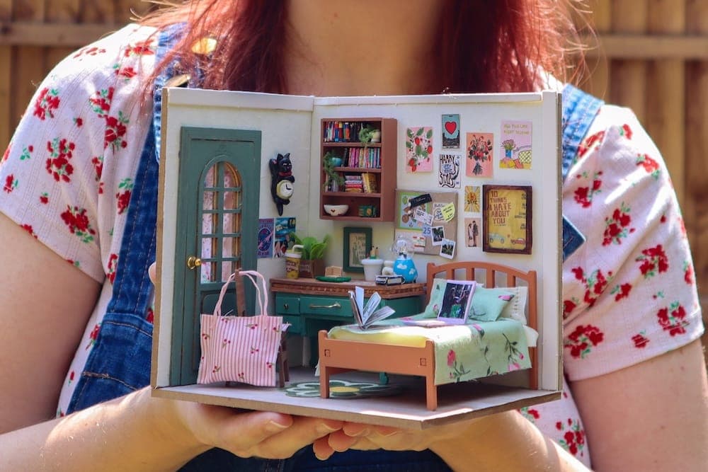 Miniature-making: The tiny hobby taking the internet by storm